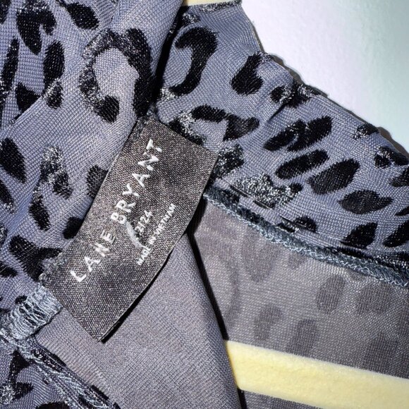 Lane Bryant Womens Sheer Animal Print Blouse Size 22/24 - Picture 6 of 7